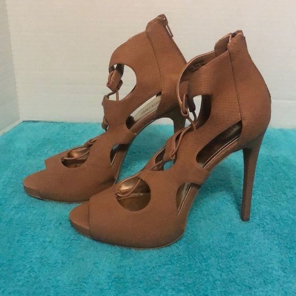 Jennifer Lopez Heels - Picture 4 of 6